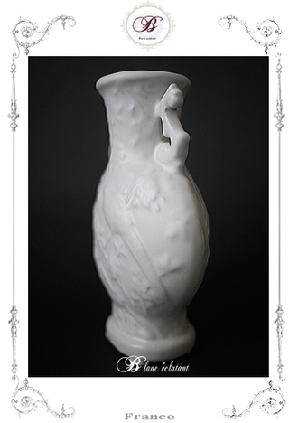 鳥＆花の浮彫り花瓶（ホワイト）