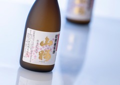 特別純米酒　山桜（720ml） 