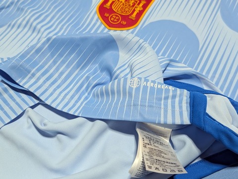 【2022カタールワールドカップモデル】　スペイン代表　Away　adidas