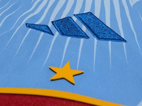 【2022カタールワールドカップモデル】　スペイン代表　Away　adidas