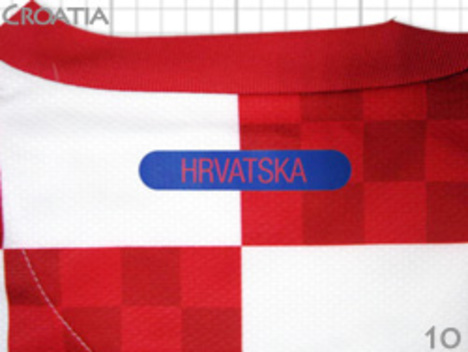 クロアチア代表 2010 ホーム ＜ OKAフットボール