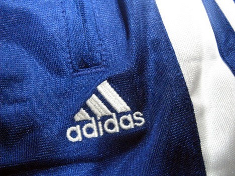 【4着セール対象】　バスケットボール　ポケット付きトレーニングパンツ（青）　adidas