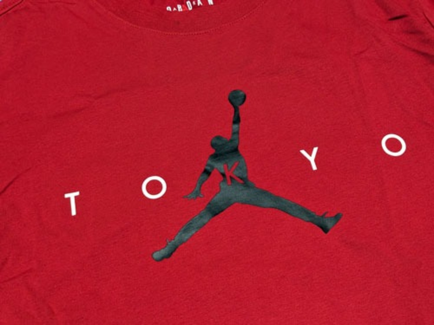 【送料無料】 Air Jordan Jumpman TOKYO SS TEE　【赤】 (エアジョーダン・ジャンプマン・東京・半袖シャツ) 【メンズ 半袖シャツ】