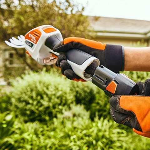 日本製【STIHL】バッテリーガーデンバリカン　HSA26 & バークランプ その他