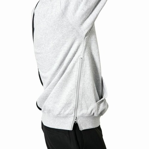 【CHARI＆CO】LOCATION LOGO VENTILATED HOODIE SWEATS