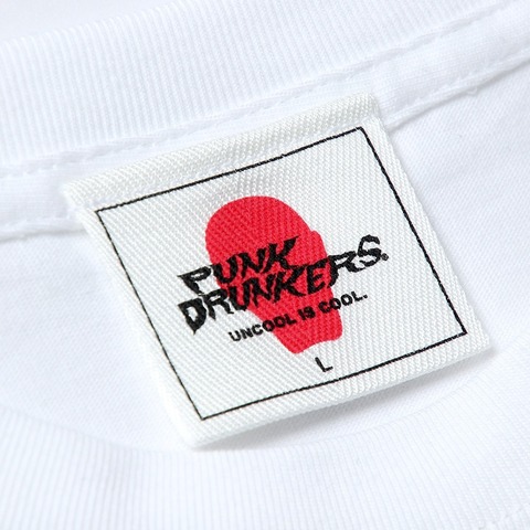 【PUNK DRUNKERSxワンパンマン】趣味でヒーローをやっている者だTEE