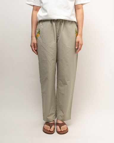 【HAVE A GRATEFUL DAY】AMPLE EASY PANTS