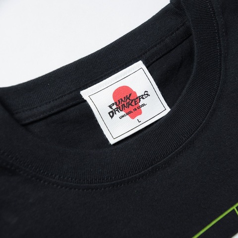 【PUNK DRUNKERSx円谷プロ】DADADANCE.TEE