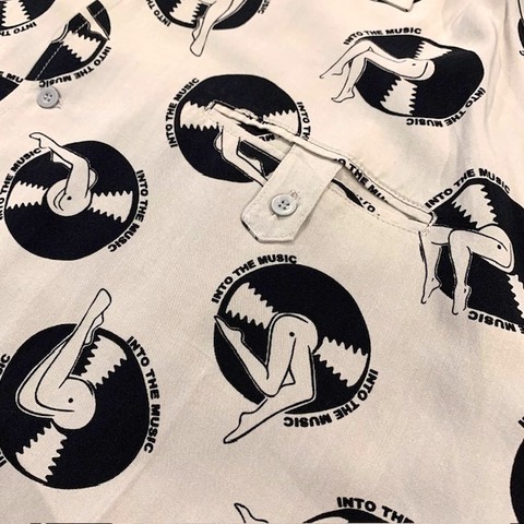 【O.K.】INTO THE MUSIC S/S SHIRTS