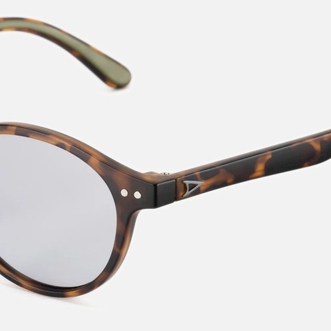 【TYMER】OLIVER / Tortoise