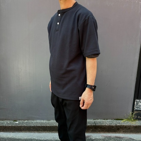 【BYL by LiSS】DRY WAFFLE HENRY NECK TEE