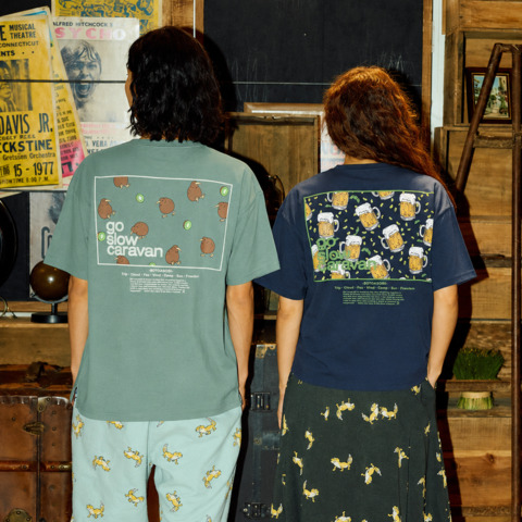【go slow caravan】USA/C スクエアLOGOバックプリントゆったりTEE