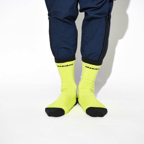 【CHARI＆CO】BOLD LOGO CREW-MID SOCKS