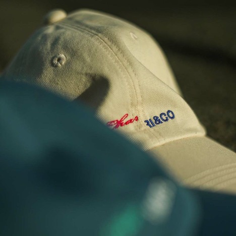 【CHARI＆CO】THEN AND NOW LOGO POLO CAP  