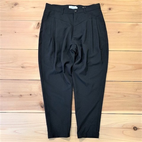 【LiSS】TAPERED CROPPED PANTS