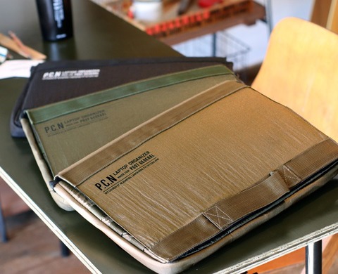 【POST GENERAL】PARACHUTE NYLON LAPTOP ORGANIZER