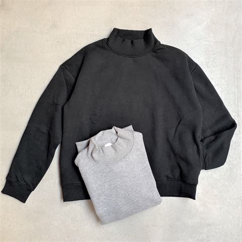 【LiSS】LIGHT WEIGHT HIGH NECK SWEAT