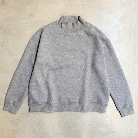 【LiSS】LIGHT WEIGHT HIGH NECK SWEAT