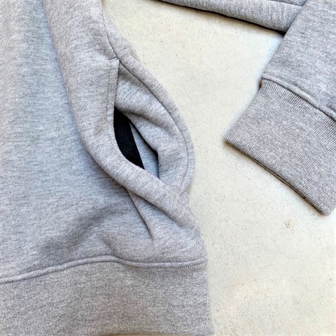 【LiSS】LIGHT WEIGHT HIGH NECK SWEAT