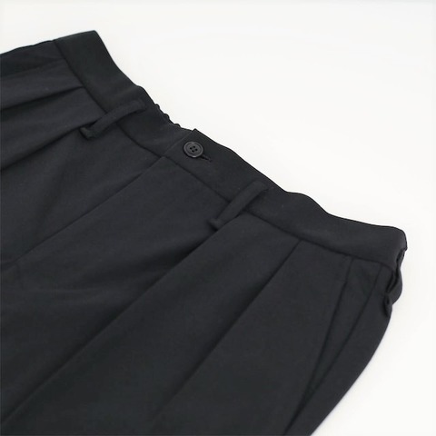 【CURLY＆Co.】BACK EZ 2TUCK TROUSERS