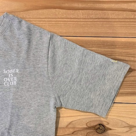 【SOBER IS OVER!】SOBER IS OVER CLUB PILE TEE