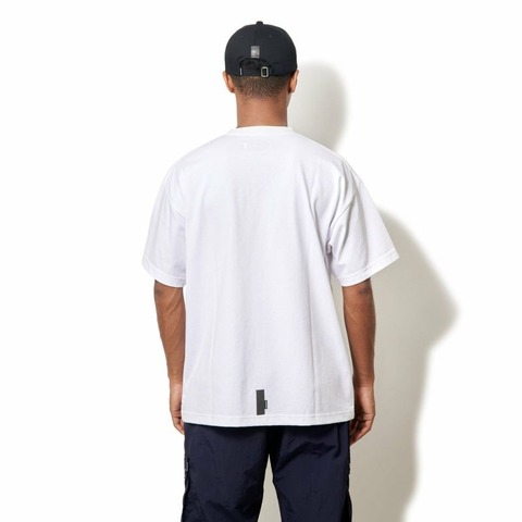 【CHARI＆CO】DANCING LOGO PKT TEE