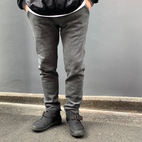 【LiSS】BRUSHED BACK TAPERED PANTS