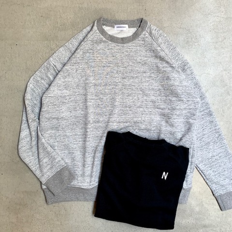 【HARLEM BLUES】N LOGO PKT C/N SWEAT