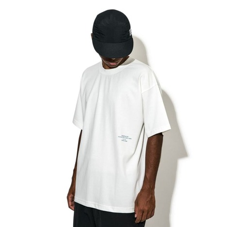 【CHARI＆CO】LOCATION LOGO WHITEOUT COOLER TEE