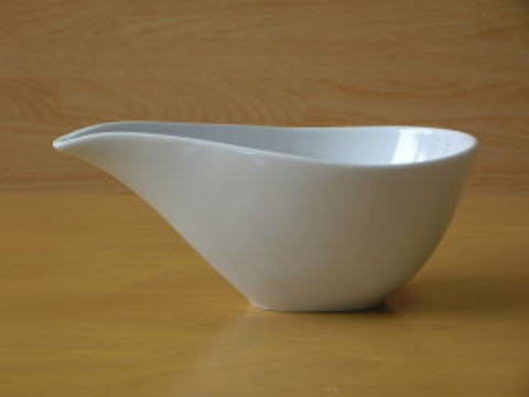 白磁しずく注器