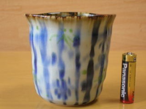 波佐見焼　敏彩窯　緑彩作林悠カップ