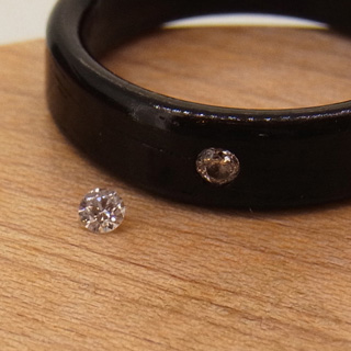木の指輪屋さん 自然素材の木の指輪専門店 真珠貝の指輪 新登場！